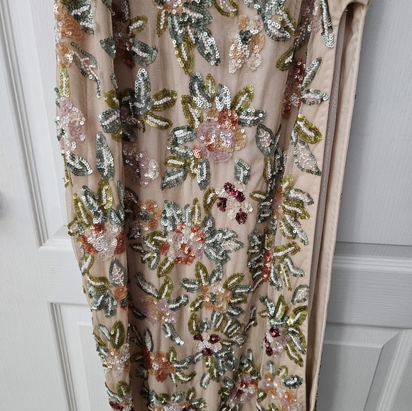 Mac Duggal One Shoulder Floral Embellished Gown SZ 8 NWT - Picture 6 of 15